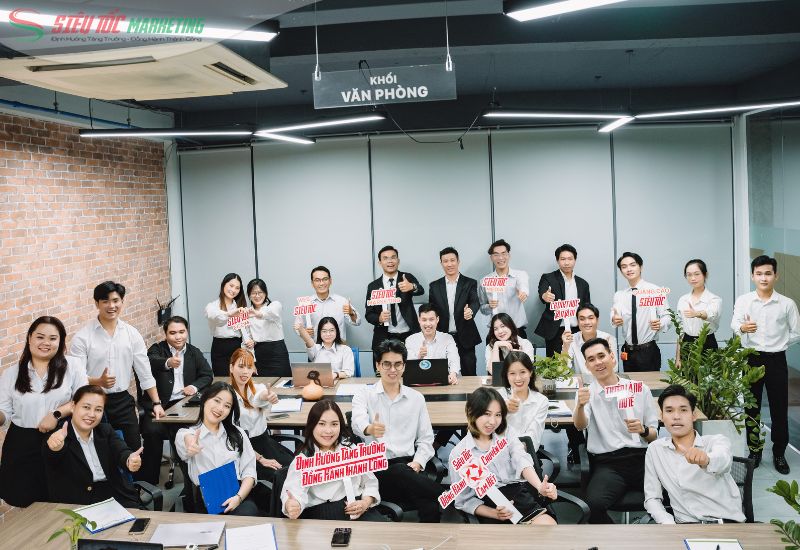 Đội ngũ chuyên nghiệp SIÊU TỐC Marketing